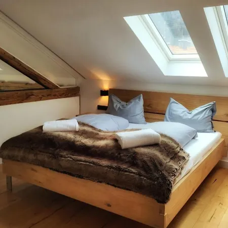 Stylische Alpenlounge Mit Pool, Blockhaus-sauna Und Jacuzzi Fuer Bis Zu 12 Personen シャレー バイリッシュツェル