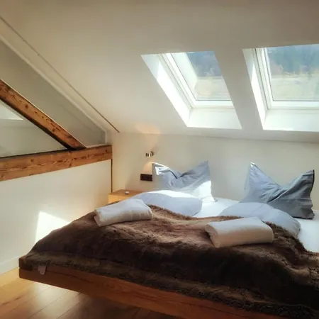 Stylische Alpenlounge Mit Pool, Blockhaus-sauna Und Jacuzzi Für Bis Zu 12 Personen *